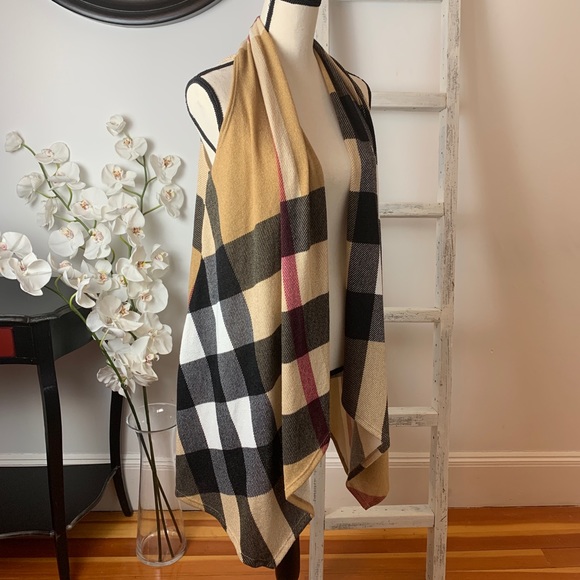 Sleeveless Plaid Cardigan - Picture 6 of 7